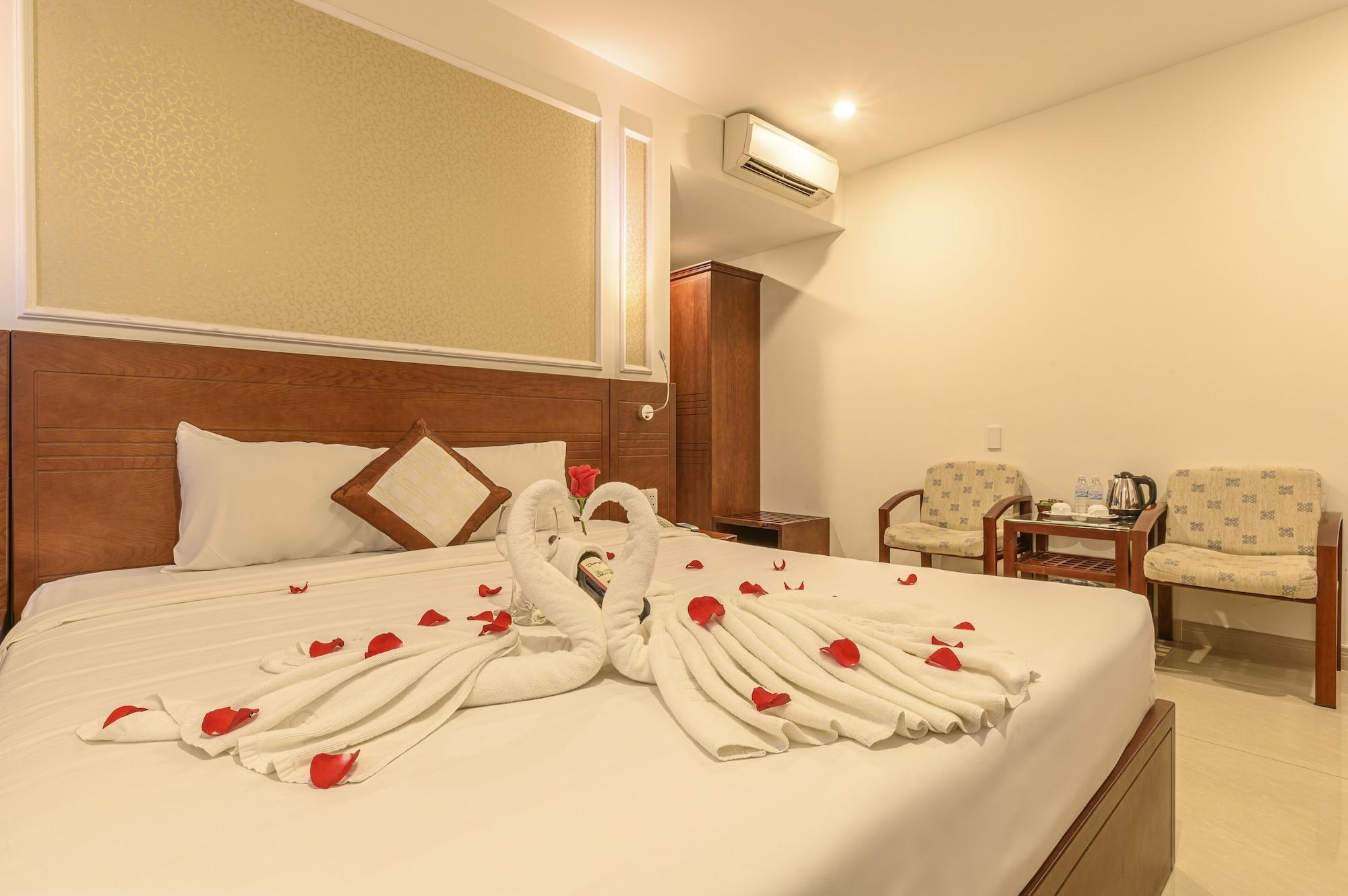 Hoang Linh Dan Hotel Da Nang Exterior foto